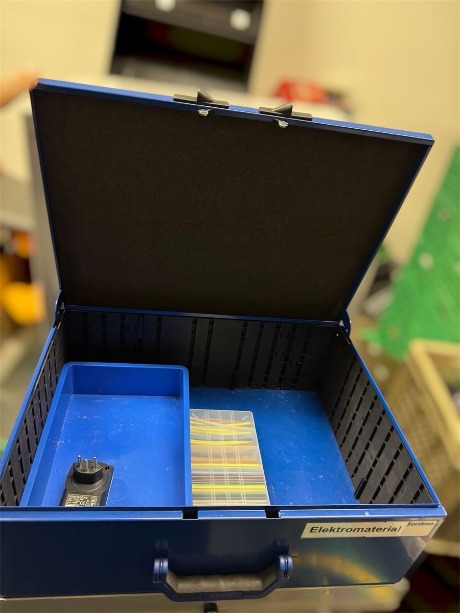 Systemes d'archivage: Sortimo Schubladenbox mit Schrauben und Elektromaterial – D'occasion à Kloten par dri_p76r 4