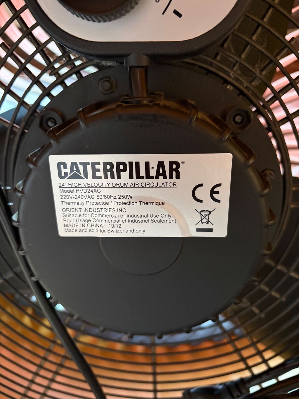 Caterpillar Ventilateurs: CAT Top-Ventilator auf Rollen – D'occasion à Windisch par milire1 2