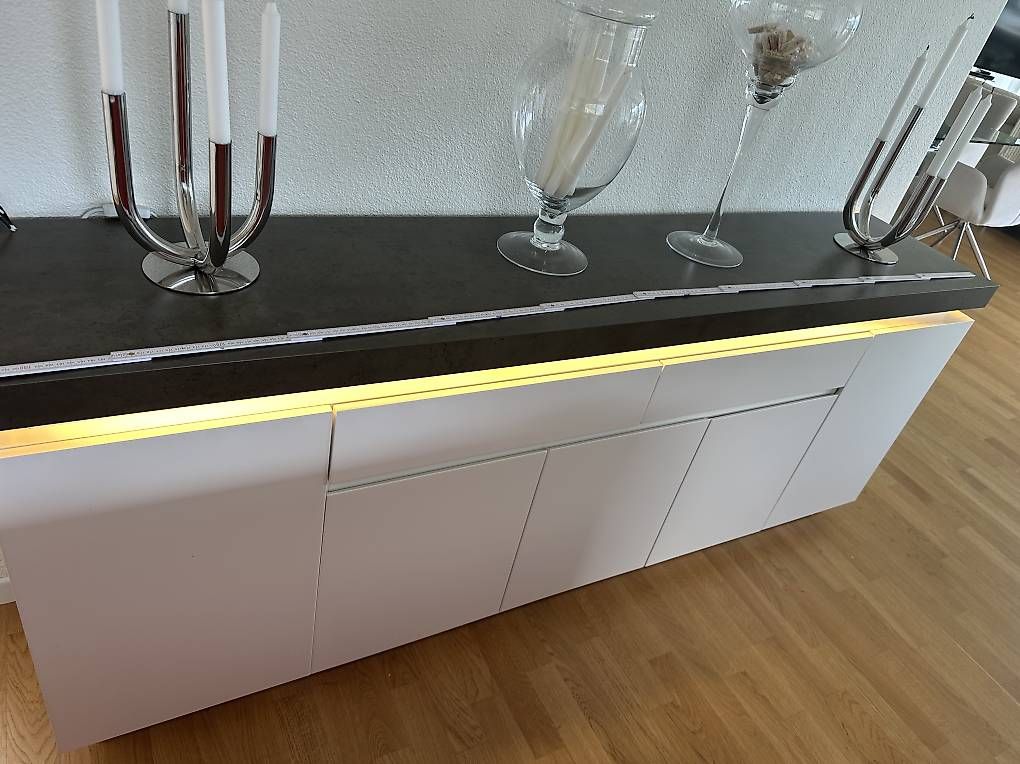 Commodes: Sideboard mit viel Platz – D'occasion à Hergiswil NW par MV-007