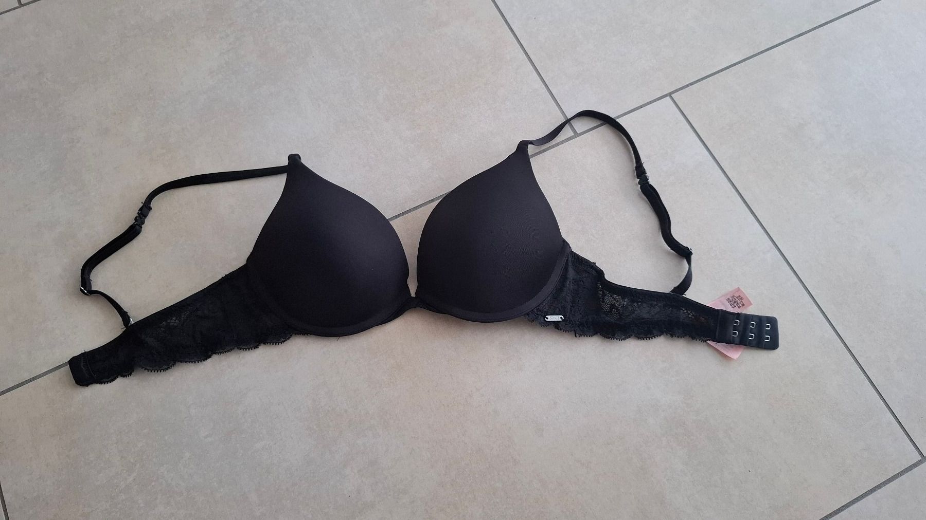 Hunkemöller Sonstige Unterwäsche: Hunkemöller Push-Up BH -  Grösse 70C – Neu (gemäss Beschreibung) aus Rickenbach b. Wil von VeryLovelyThings