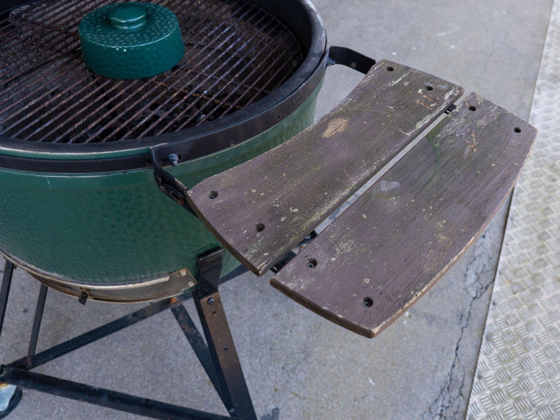 Big Green Egg Griglie: Big Green Egg Grill - Keramik, Rollgestell - Ref. 05/52 – Usato da Au ZH venduto da BrockiAu 5