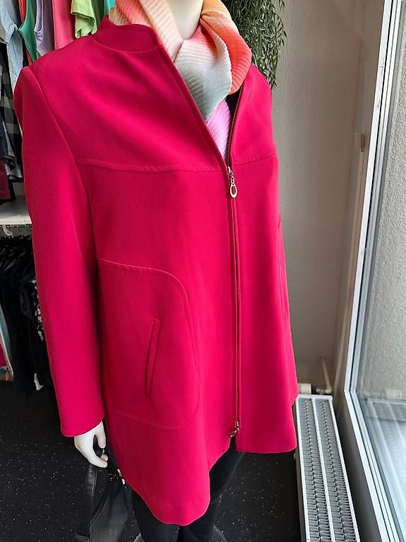 Ulla Popken Giacche: Longjacke von Ulla Popken, beerenrot, Gr. 48 – Nuovo (secondo la descrizione) da Urtenen-Schönbühl venduto da isastyle