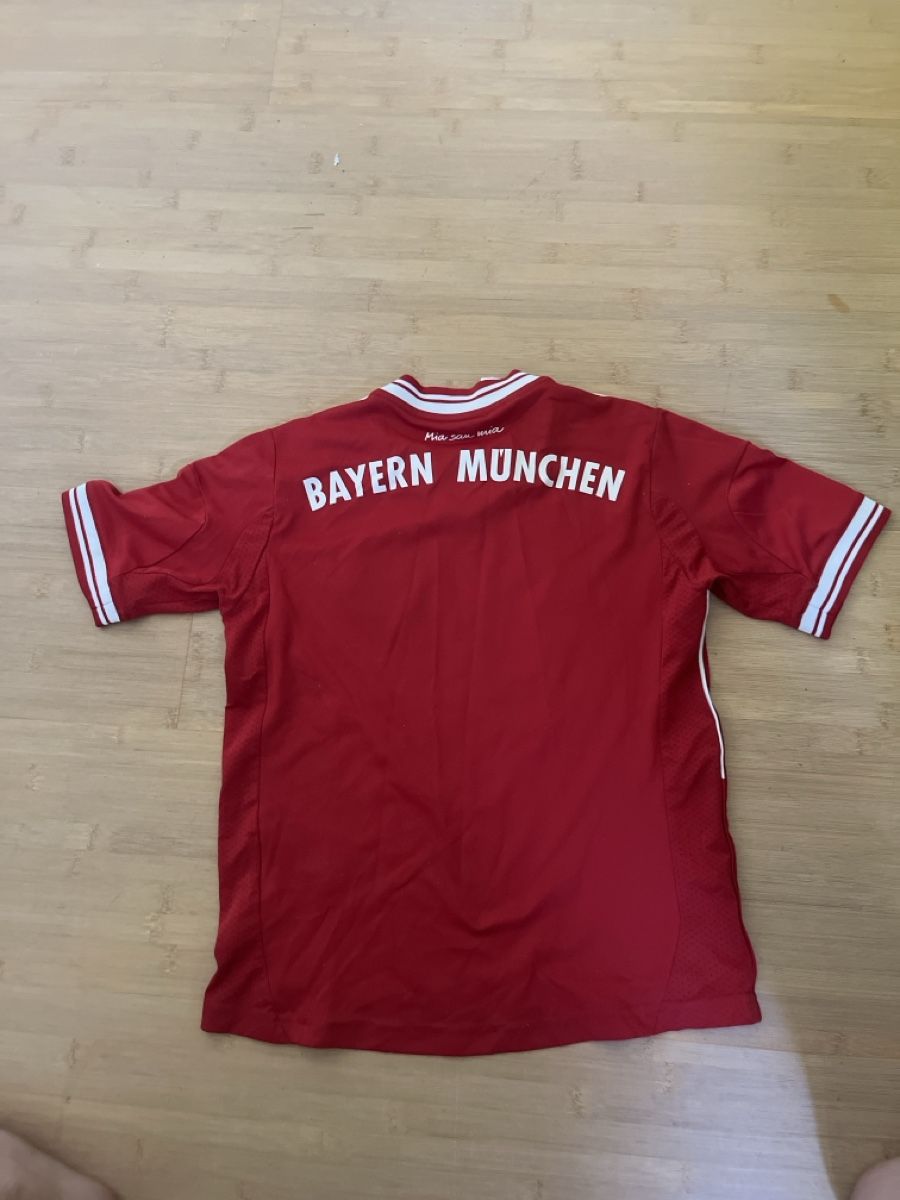 Canottiere & Pantaloni: FC Bayern Trikot – Usato da Zürich venduto da dim_58lk 1
