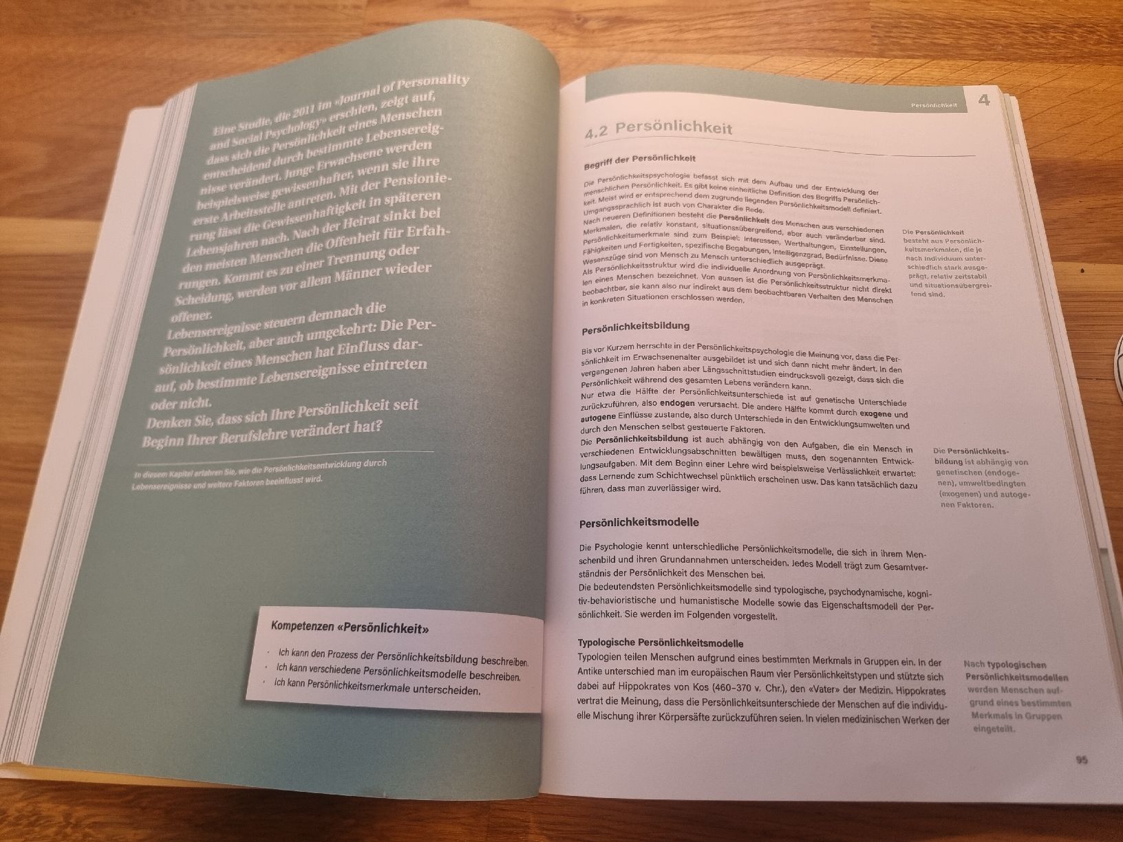 Livres: Sozialwissenschaften – D'occasion à Derendingen par Sarah.jana 2