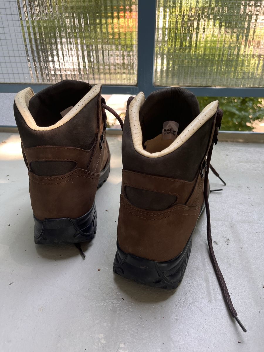 Herrenschuhe: Wanderschuhe braun Grösse 43 Neuwertig – Gebraucht aus Zürich von casadini 1
