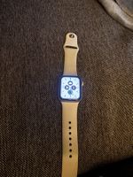 Apple Watch SE 2024 – Sehr guter Zustand + Zubehör