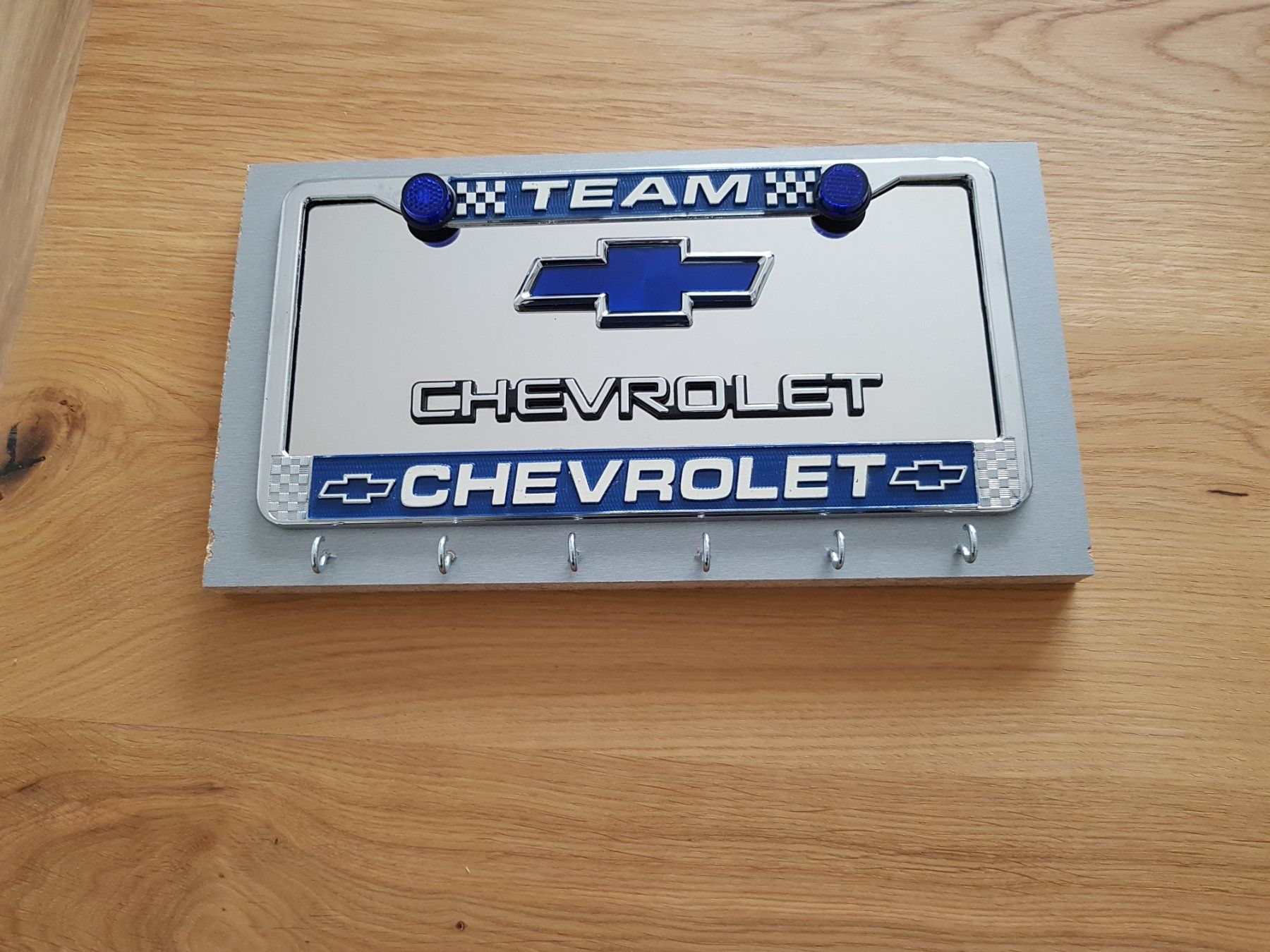 Chevrolet Insegne: Chevrolet Schlüsselbrett – Nuovo (secondo la descrizione) da Wetzikon ZH venduto da 65corsa 3