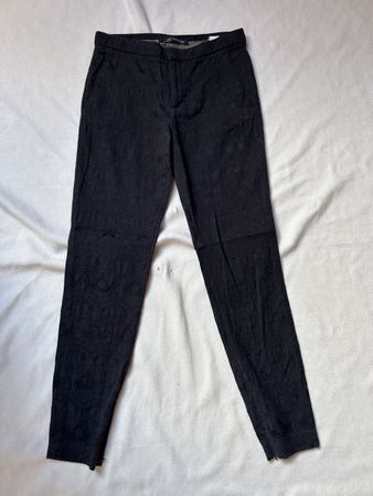 Schicke Zara Hose, Grösse XS, schwarz 