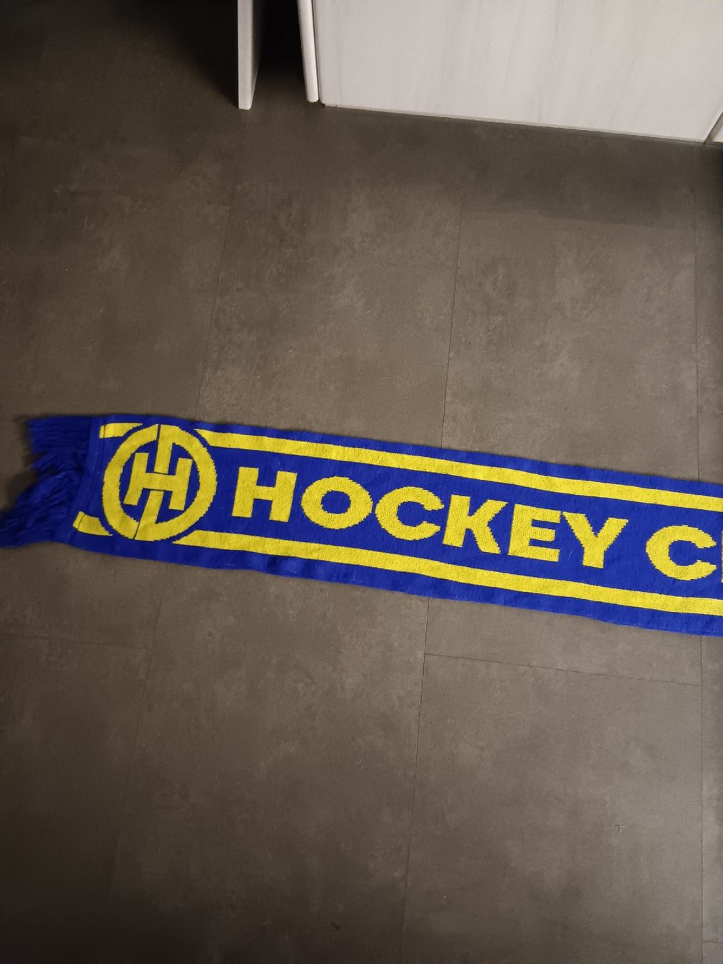 Foulard & Sciarpe: Hcd Schal – Usato da kölliken venduto da TerryCash 1