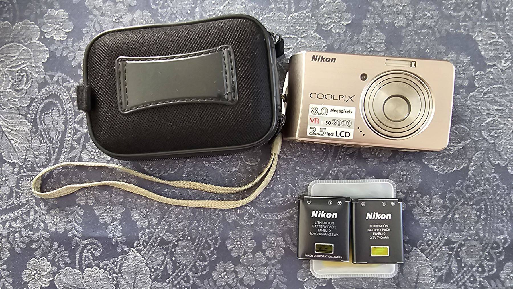 Nikon Fotocamera: Nikon Coolpix S520 8.0 Megapixel – Usato da Allschwil venduto da bar_csw9