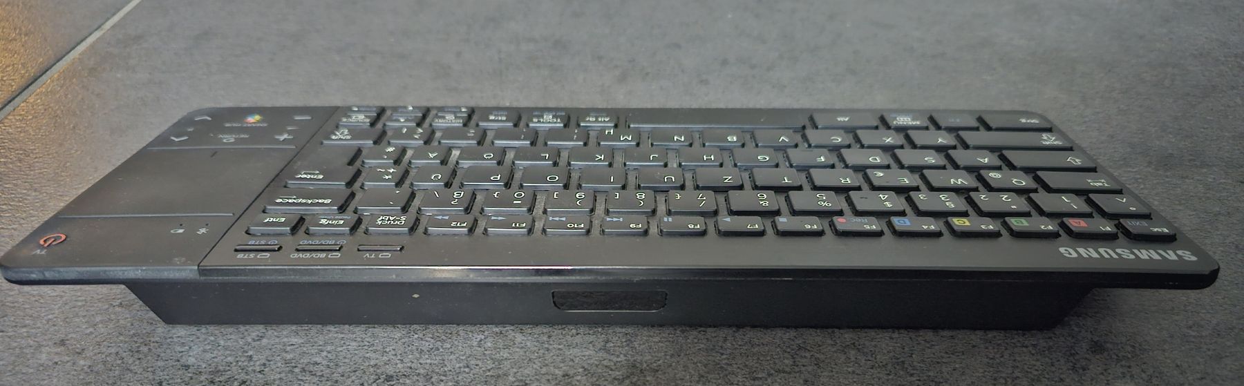 Samsung Tastiere: Samsung Bluetooth Tastatur Model VG-KBD1500 Schwarz – Usato da Staffelbach venduto da Ddado01 2