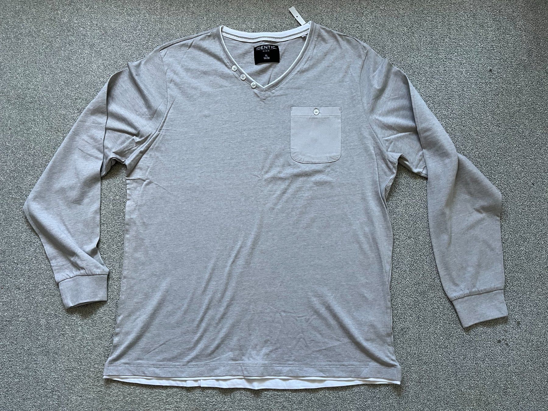 Maglioni & Felpe: Sweatshirt Gr XL. Fabrikneu – Nuovo e nell'imballaggio originale da Rekingen AG venduto da nederland1 1