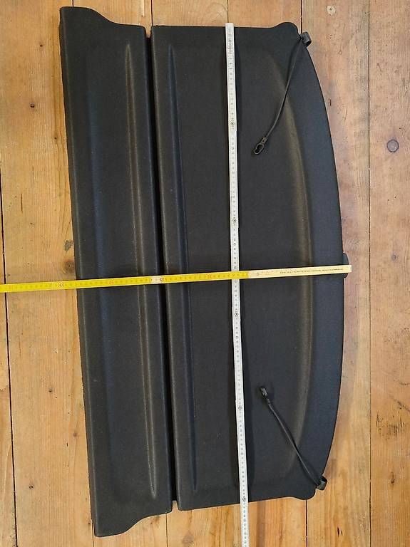 BMW Tutti pezzi di ricambio auto: BMW X1 Laderaumabdeckung – Usato da Uetikon am See venduto da kaefer61 4