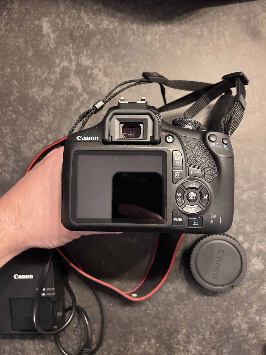Canon Kamera: Canon EOS 2000D + 18-55mm IS II + Ladegerät – Neu (gemäss Beschreibung) aus Gipf-Oberfrick von Anelkooo 3