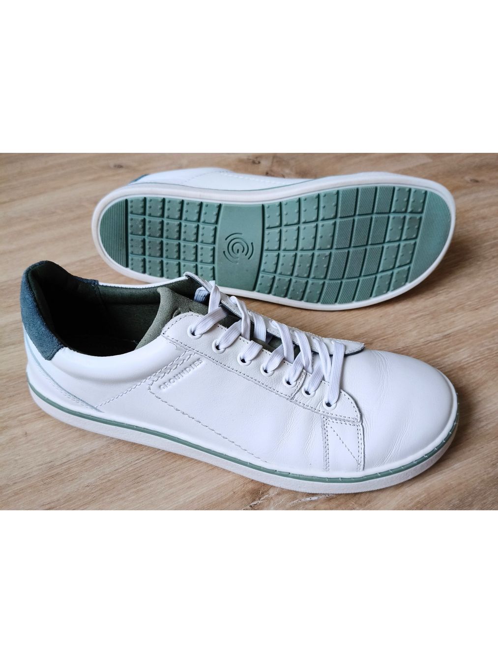 Scarpe da uomo: Groundies neuves 41.5 – Nuovo e nell'imballaggio originale da Monthey venduto da lesaffairesdecamille 1