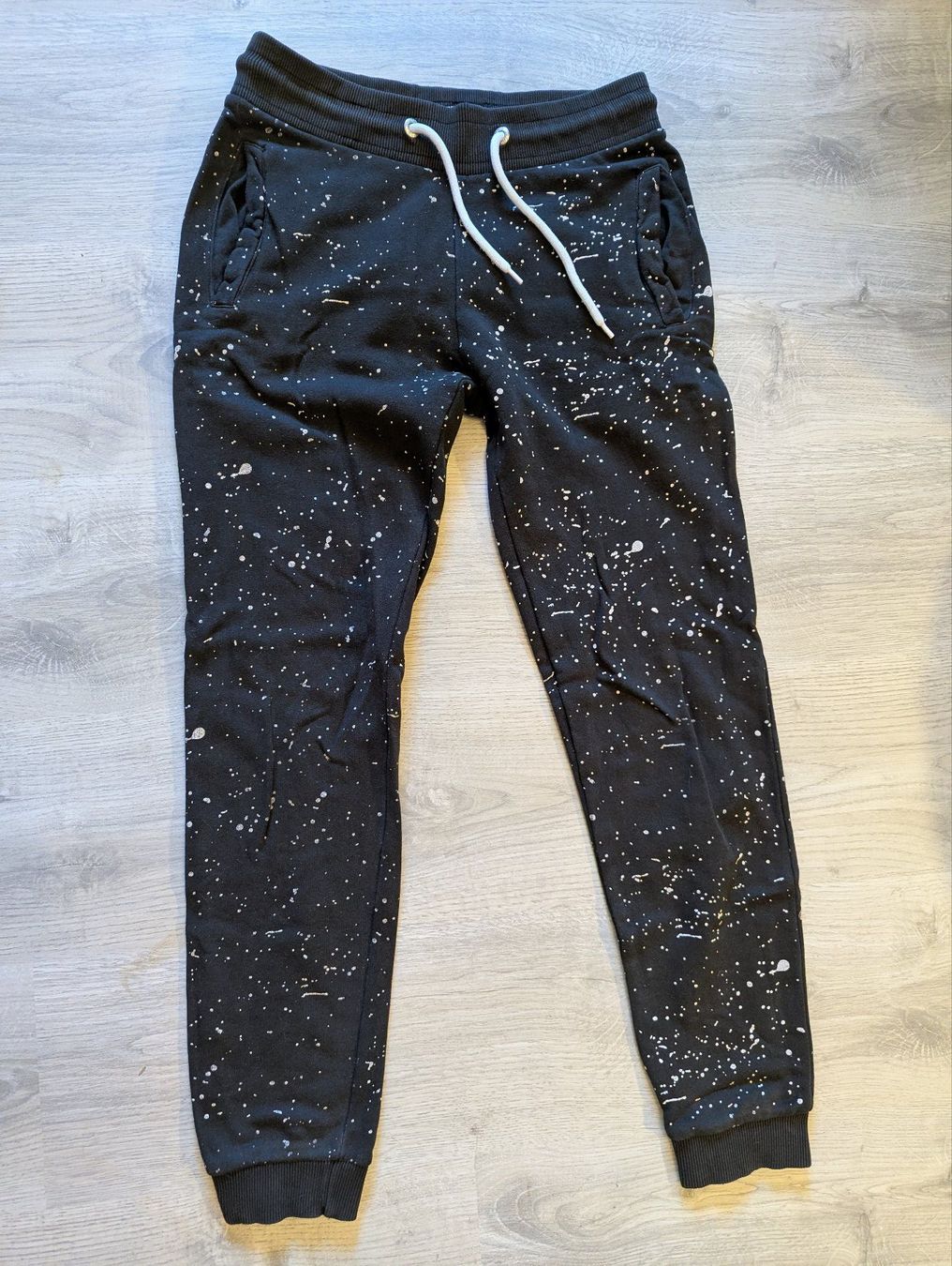 Hosen: Coole Jogginghose von Supply&Demand, Grösse 38-40 – Gebraucht aus Goldingen von YouAreMySunshine