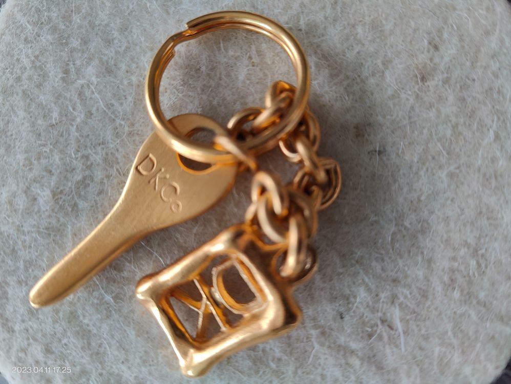 Donna Karan Keychain (Gebraucht) in Hausen AG für CHF 18 – mit ...