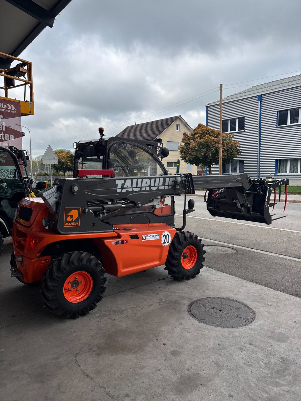 Diesel Carrelli elevatori e a forche: Teleskopstapler Ausa T144H, Telehandler, Stapler – Usato da Appenzell venduto da Baumonteur 2