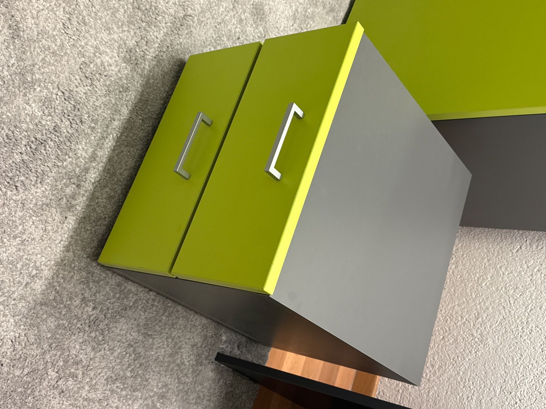 Tables de nuit: 2 Schubladenmöbel Nachttisch – D'occasion à Gossau SG par lev_bxh5