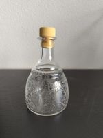 Vintage Glasflasche mit Gravur