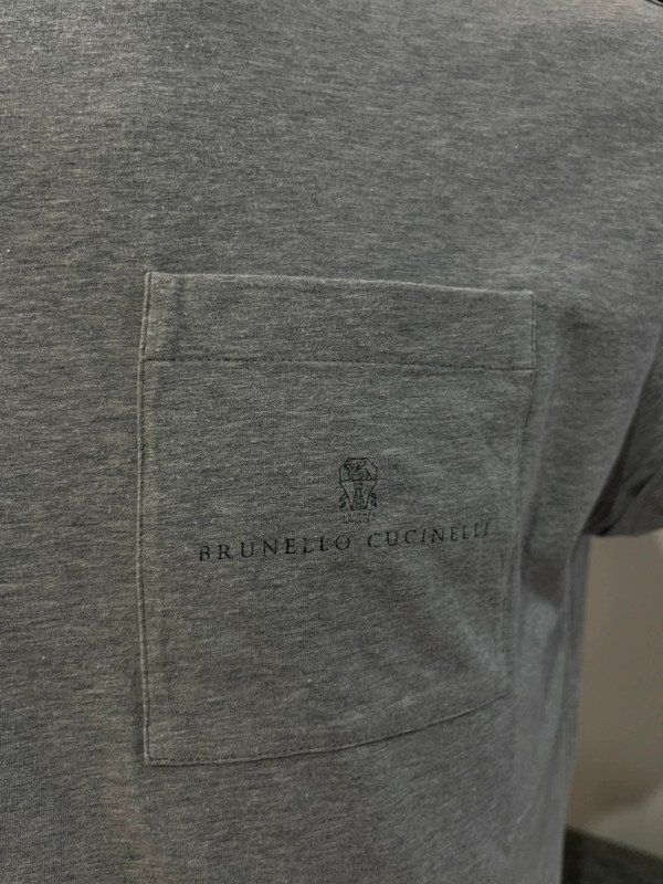 Brunello Cucinelli T-shirt: T-Shirt Brunello Cucinelli M Baumwolle – Nuovo (secondo la descrizione) da Walenstadt venduto da ELNINOMARAVILLA 1