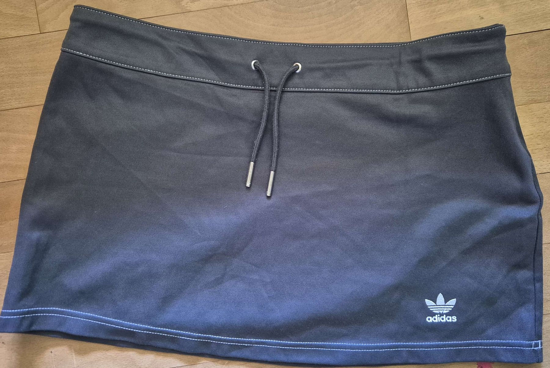 Adidas Gonne: Adidas Rock 40 – Usato da Winterthur venduto da nel_6svj