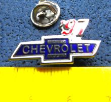 CHEVROLET '97 AUTO LOGO PIN ENAMEL SILBRIG VINTAGE
