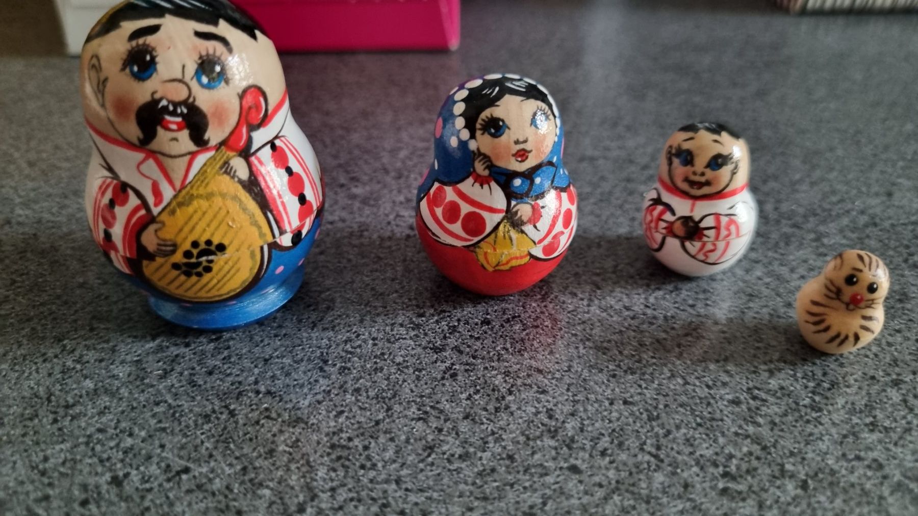Statuette: 1 lot de 5 poupées russe – Usato da La Chaux-de-Fonds venduto da mikilo1 3