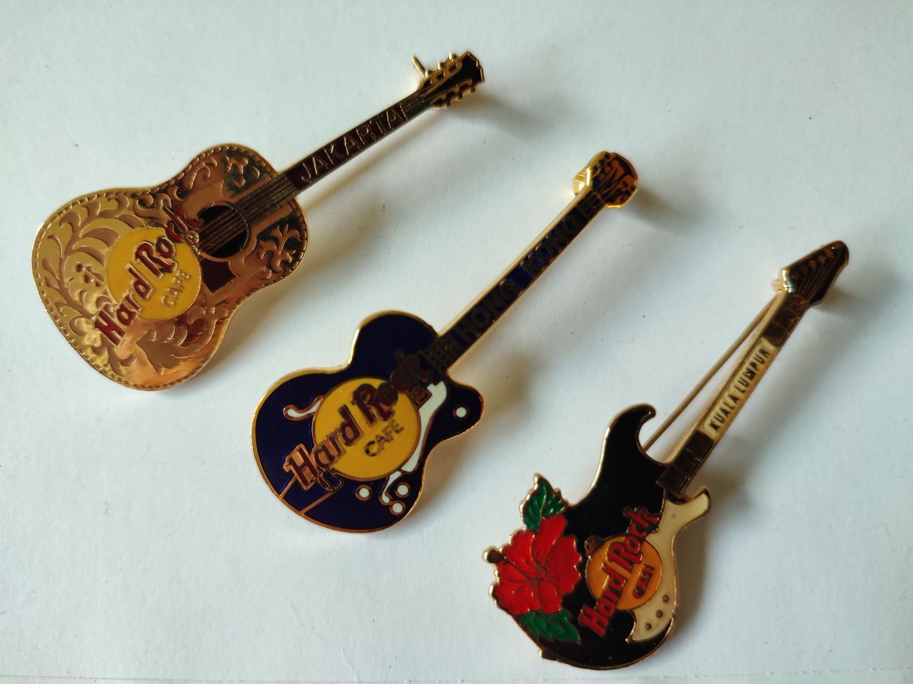 Broschen & Nadeln: 11 Hardrock Pins – Gebraucht aus Winterthur von Priscatg 3