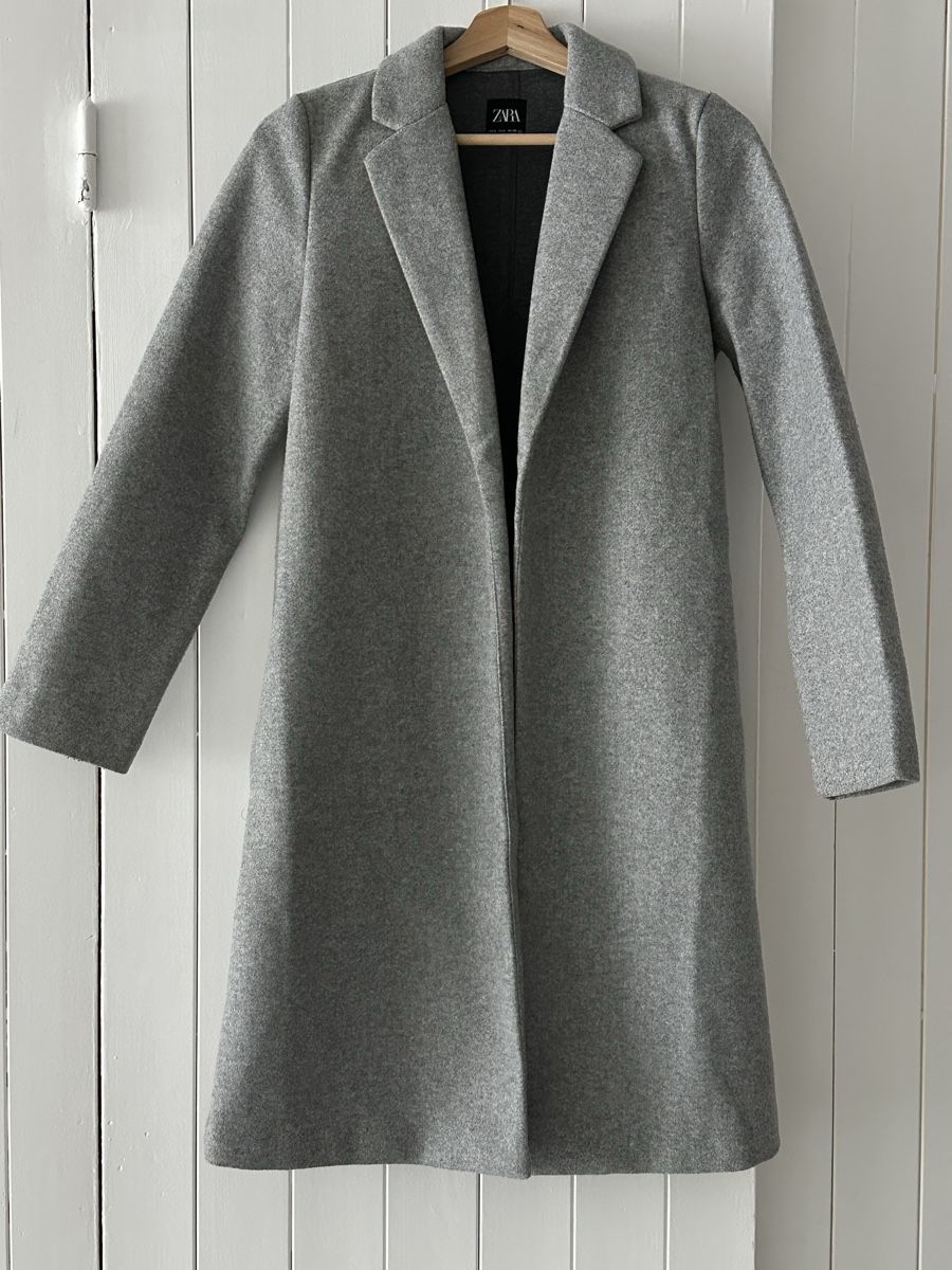 Zara Cappotti: Mantel ZARA Grösse S - Grau – Usato da Nidau venduto da Unbreakable02