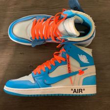 Profile image of SneakerHead2