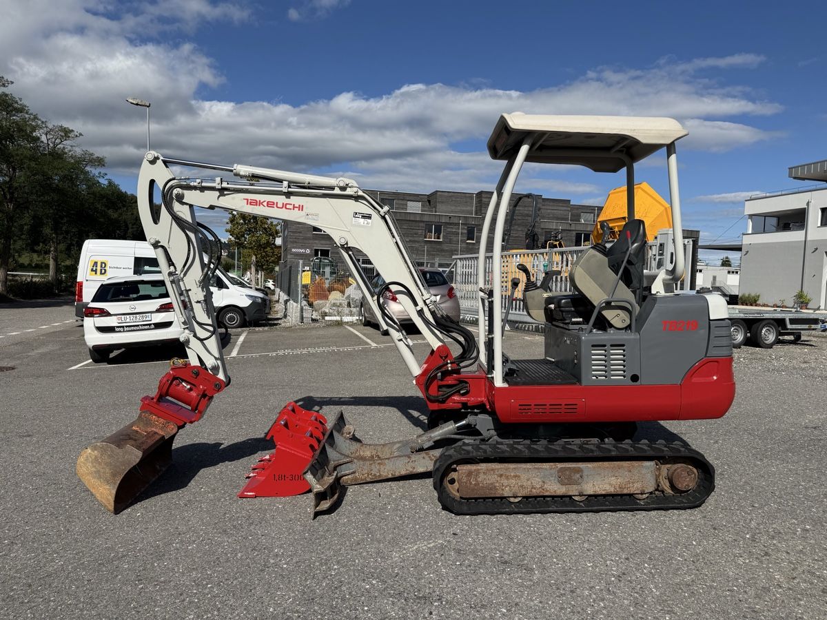 Takeuchi Bagger: Bagger Takeuchi TB 219 – Gebraucht aus Sempach Station von Gosler86
