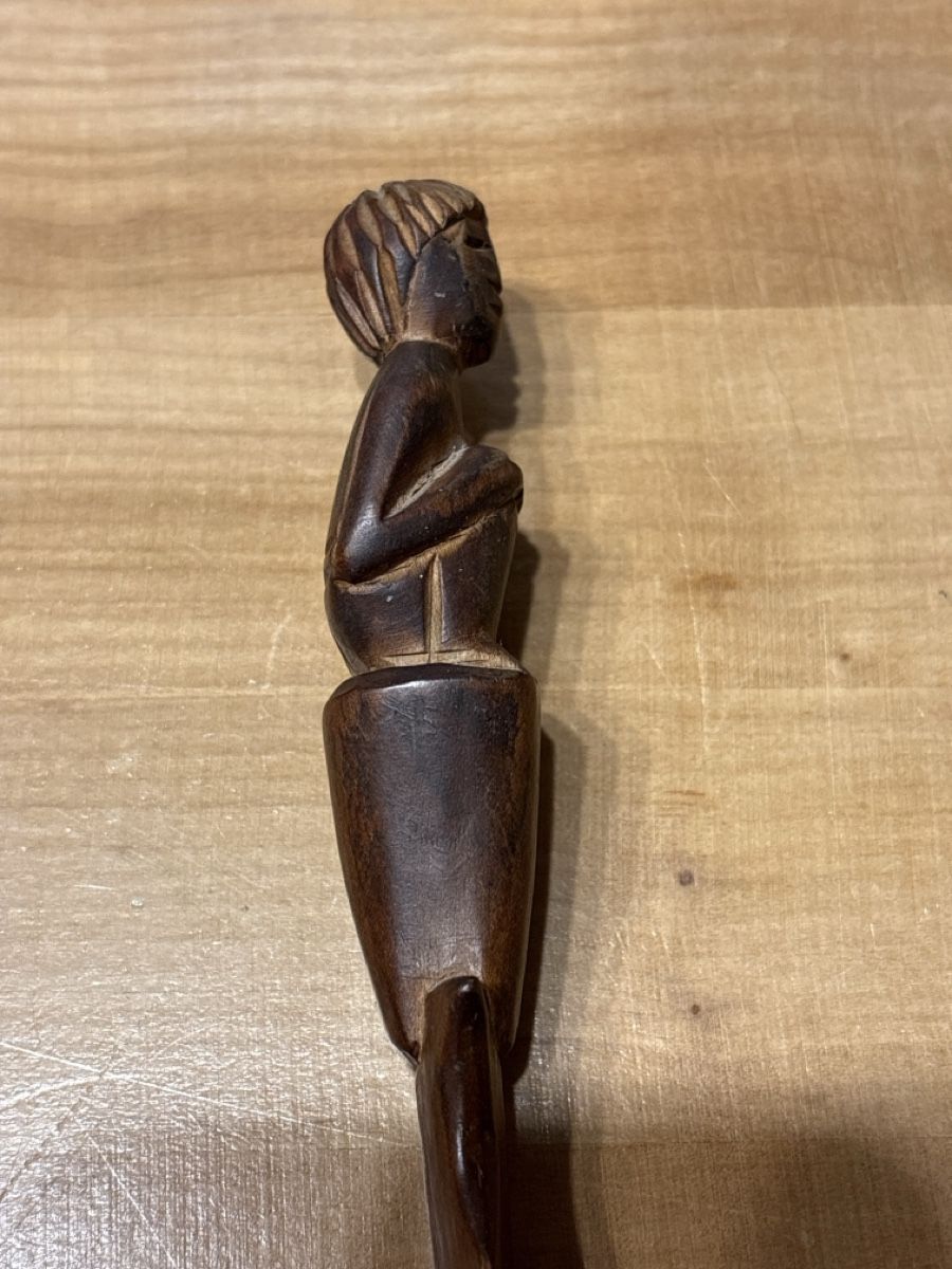 Altro materiale per ufficio: Brieföffner aus Holz / Mensch Figur – Usato da Rümlang venduto da euqinom16 1