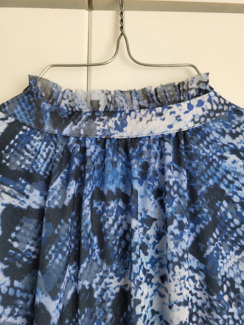 Vestiti: MARC AUREL Kleid, Gr.38 - Schlange Muster, Blau – Usato da Baar venduto da clar6 5