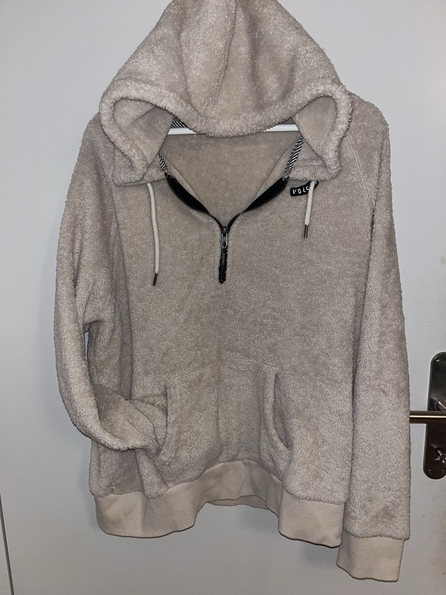 Pulls & Sweat-shirts: Wuscheliger Volcom Kaputzenpullover – D'occasion à Bern par Zoee.pg