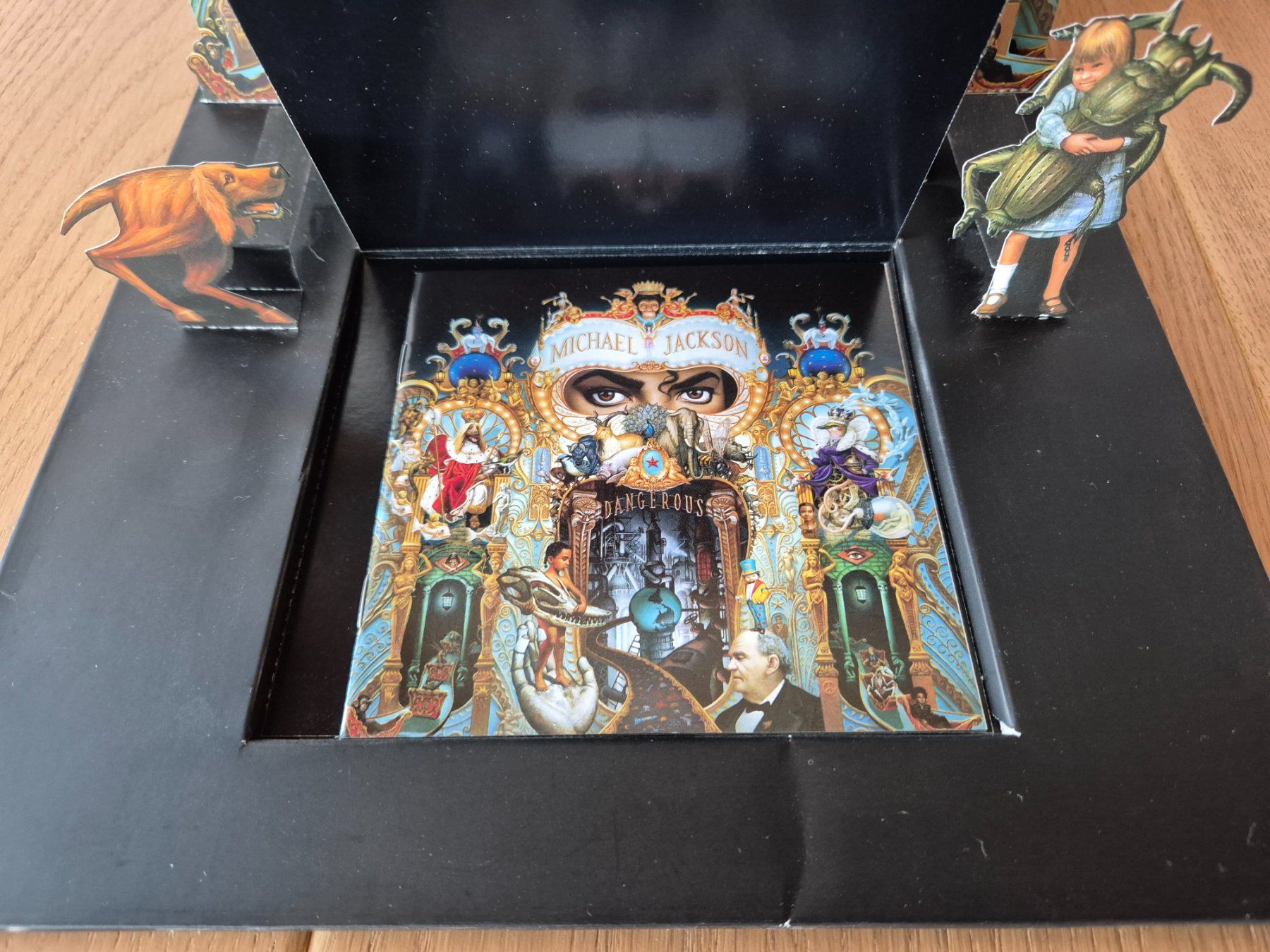 CD: Michael Jackson - Dangerous - édition limitée pop-up! – Usato da Savièse venduto da coeur88 6