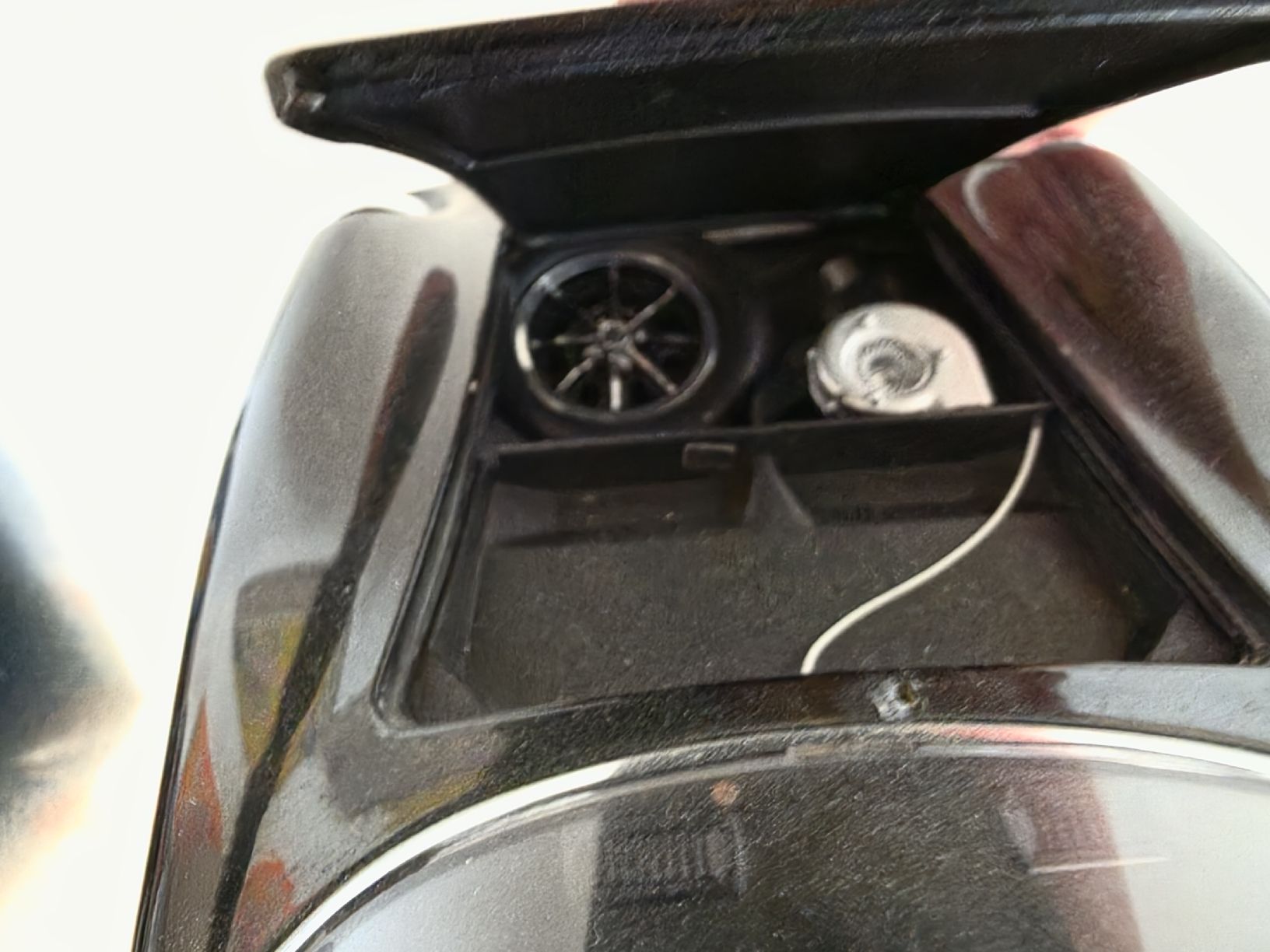 Modellini d'auto: Model Autos 1:18 – Difettoso da zürich venduto da val_yr8v 6