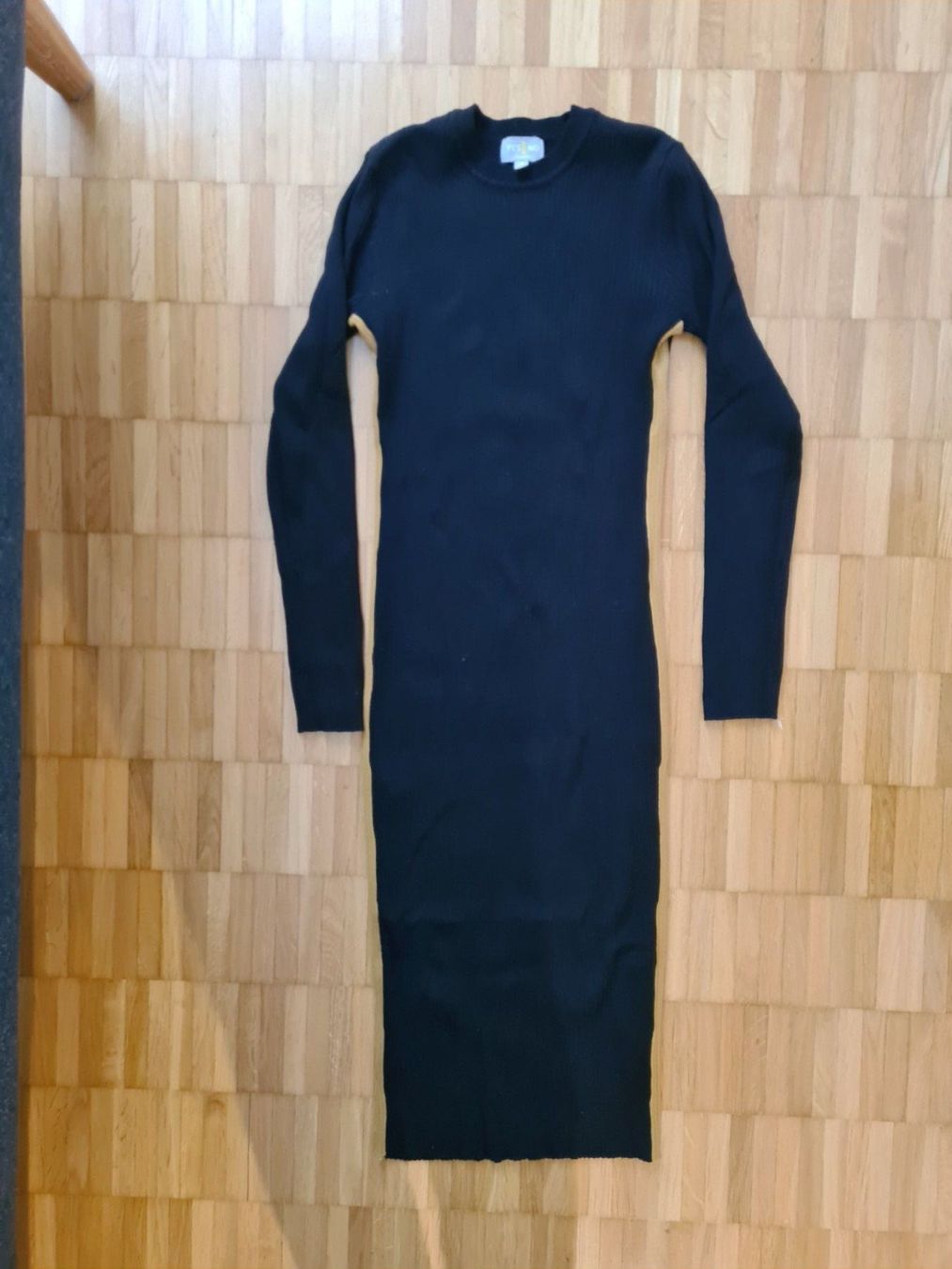 Vestiti: Strickkleid Gr. S (MANOR) – Nuovo (secondo la descrizione) da Jona venduto da Good_luck_