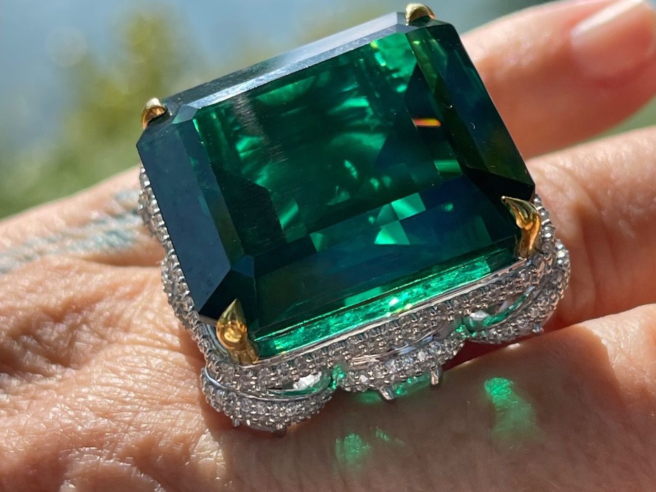 Llan Valls Joies Ringe: MAXI 70cts Nano-Emerald & Lab Diamonds SS925 Gold Ring – Neu (gemäss Beschreibung) aus Birsfelden von Brut-Reserve
