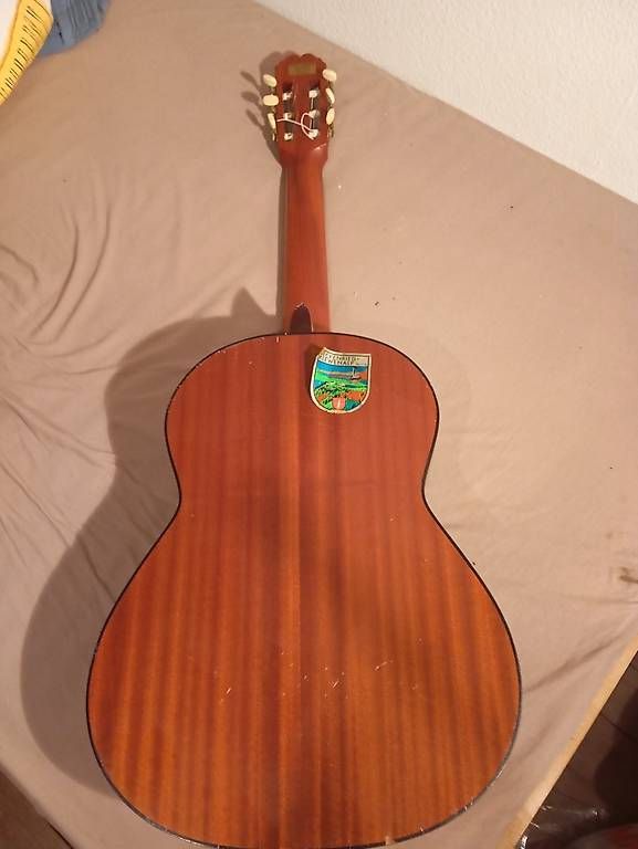 Musikinstrumente: Admira Classic guitar – Gebraucht aus Basel von Petergunn 2