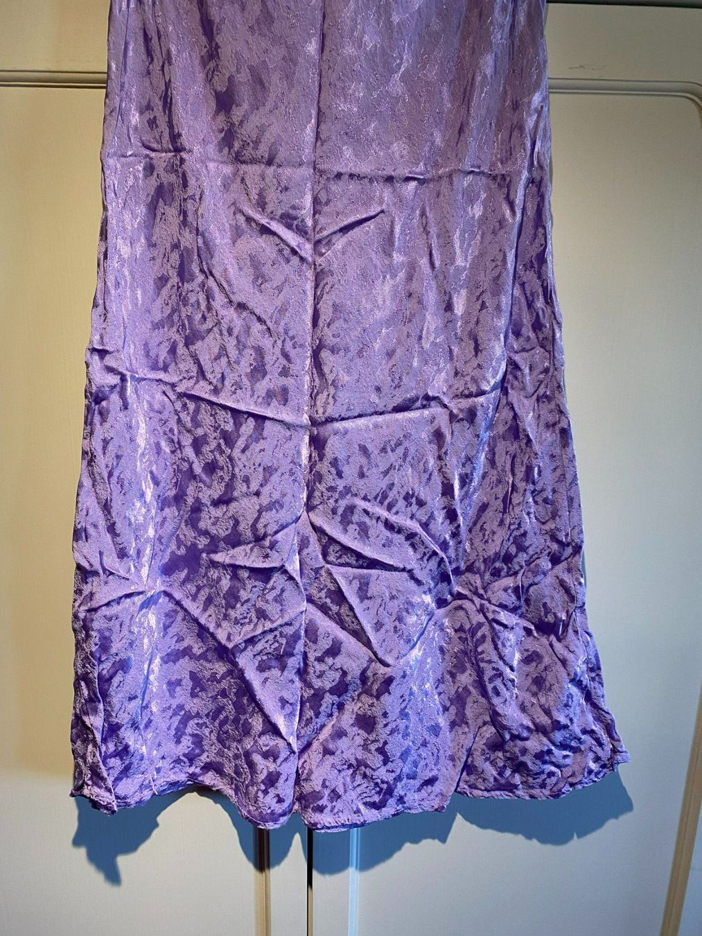 Röcke: DAMENROCK-SATIN STOFF-LILA – Neu und originalverpackt aus Meienried von ManuelaBoutique 2