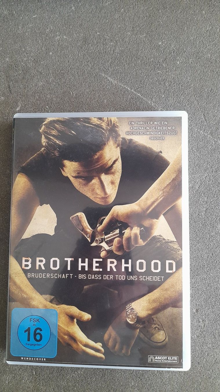 Tutti i DVDs: BROTHERHOOD  DVD – Usato da Wetzikon ZH venduto da Ramones01