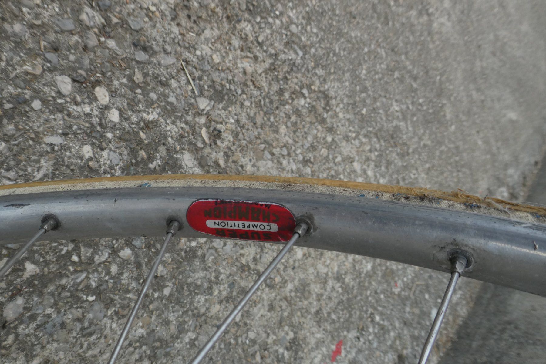 Biciclette: Jolis vélo Tigra  cours vintage – Usato da Fontaines NE venduto da monloisir 4