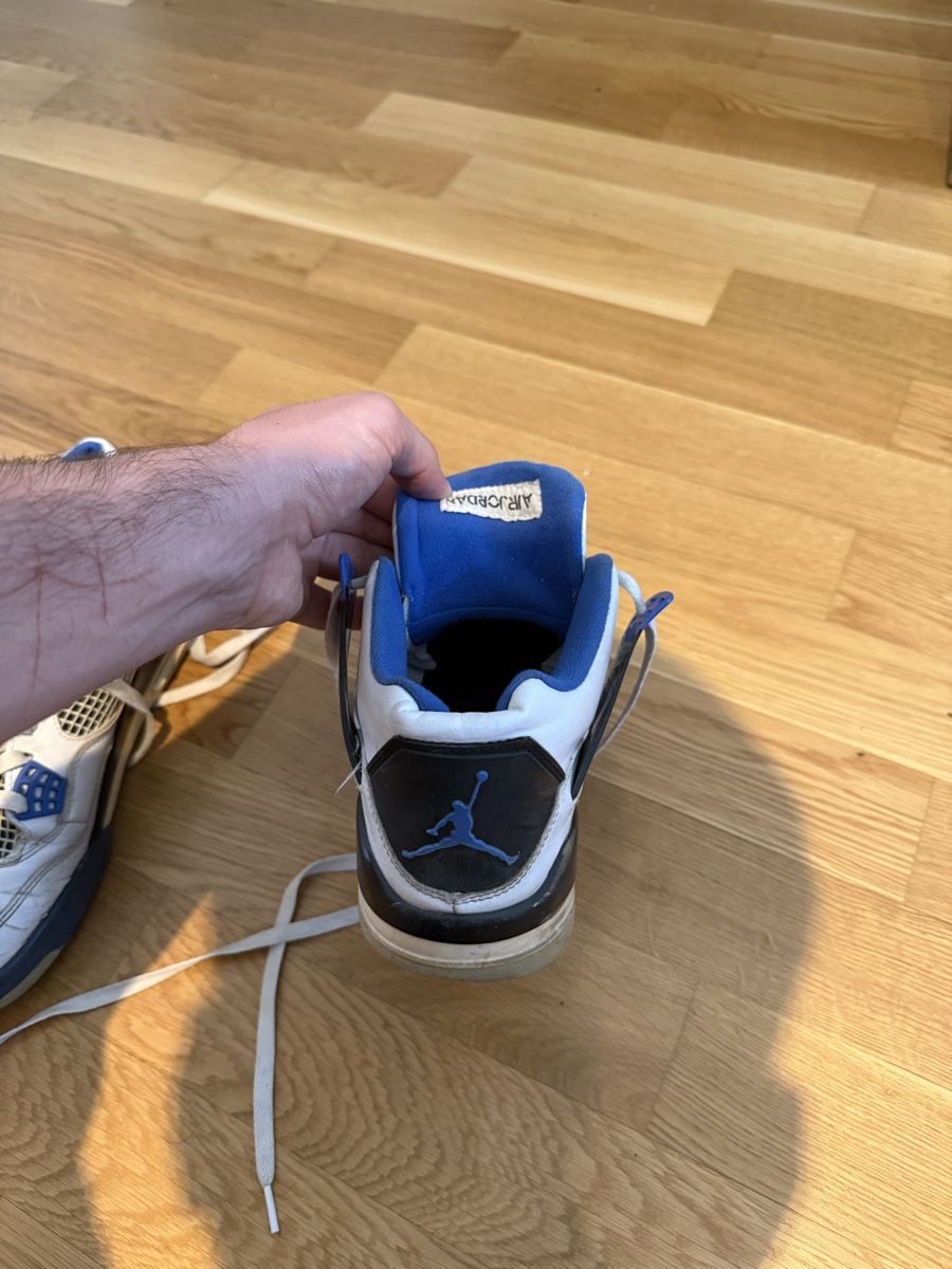 Jordan Scarpe da uomo: Air Jordan 4 Retro – Usato da Biel/Bienne venduto da Husseinsheikho 2