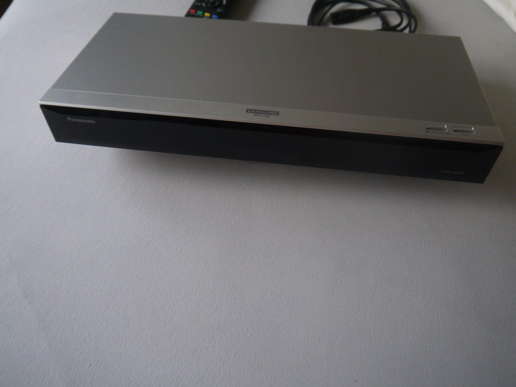 Panasonic Sistemi audio & multimediali: PANASONIC DMR UBC70 - 4K UHD Blu Ray Player/Recorder – Usato da Hagendorn venduto da Blaf 2