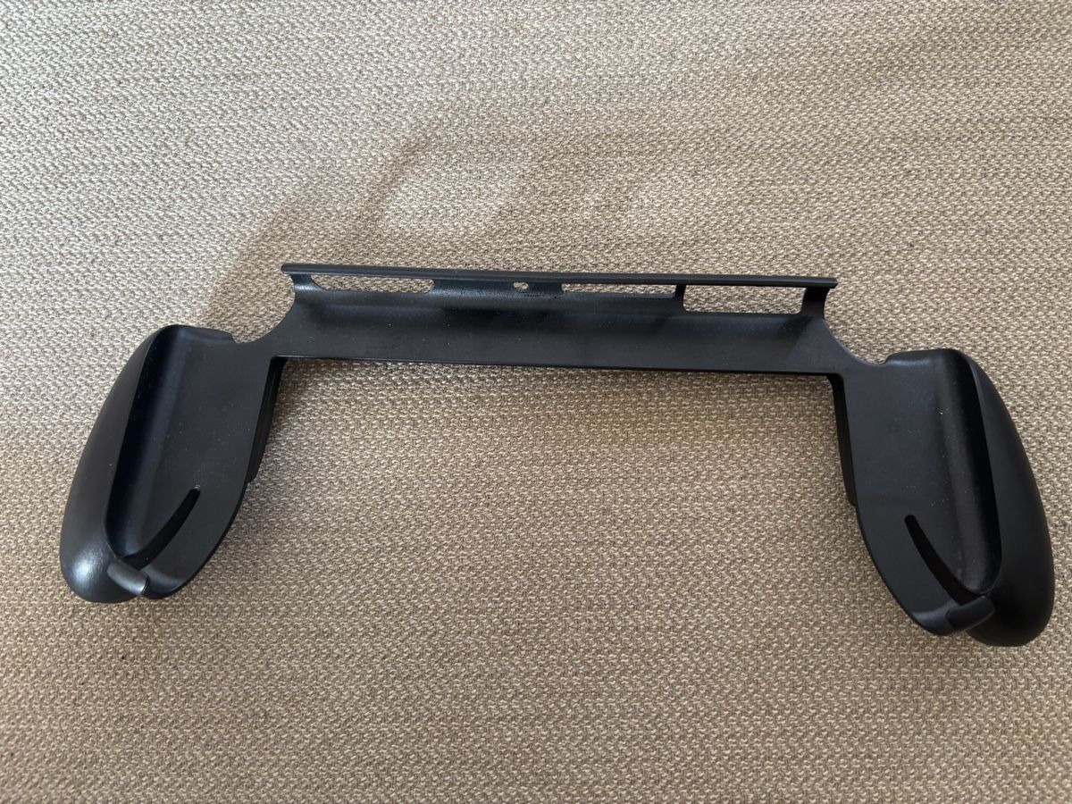Nintendo Custodie protettive: Nintendo Switch 1 Grip Halterung Griffschale schwarz  – Usato da Zollikofen venduto da MILAN2033