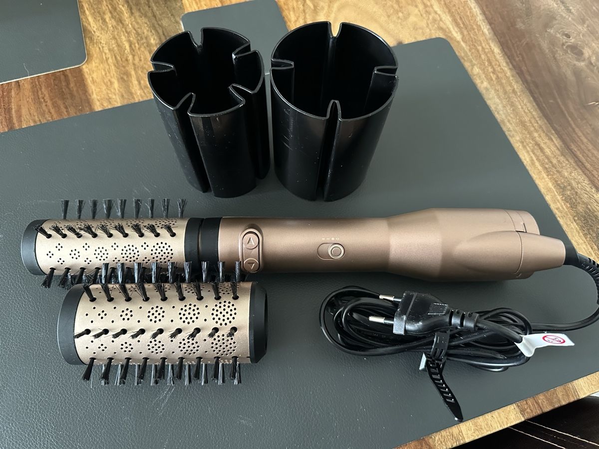 BaByliss Föhn: Babyliss Warmluftbürste – Neu (gemäss Beschreibung) aus Buttikon SZ von TamaraS01