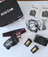 Canon EOS 1 DX ( Gehäuse in OVP mit Ladegerät und 2 Akkus )