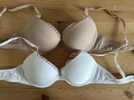 2 BHs, Push-Up, Grösse 70A/70B, Weiss/Nude, mit Spitzen