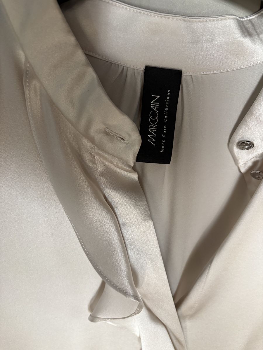 Marc Cain Camicette: Bluse von Marc Cain. 92% Seide, 8% Elastan – Usato da Wohlen AG venduto da 1247_ww_shopping 1